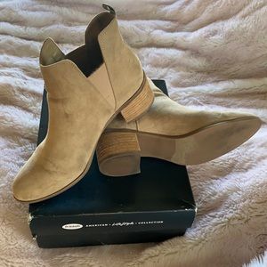 Dr. School’s Addition Booties